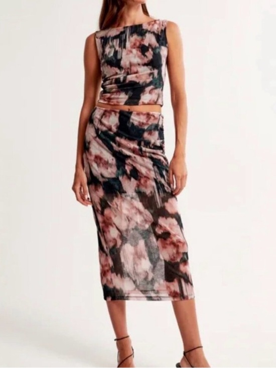 Abercrombie & Fitch Dresses & Skirts - Abercrombie Mesh Midi Skirt Set in Blush and Black